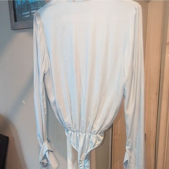 I AM STUDIO Sky Blue Long Sleeve Bodysuit SIZE S - Picture 5 of 7